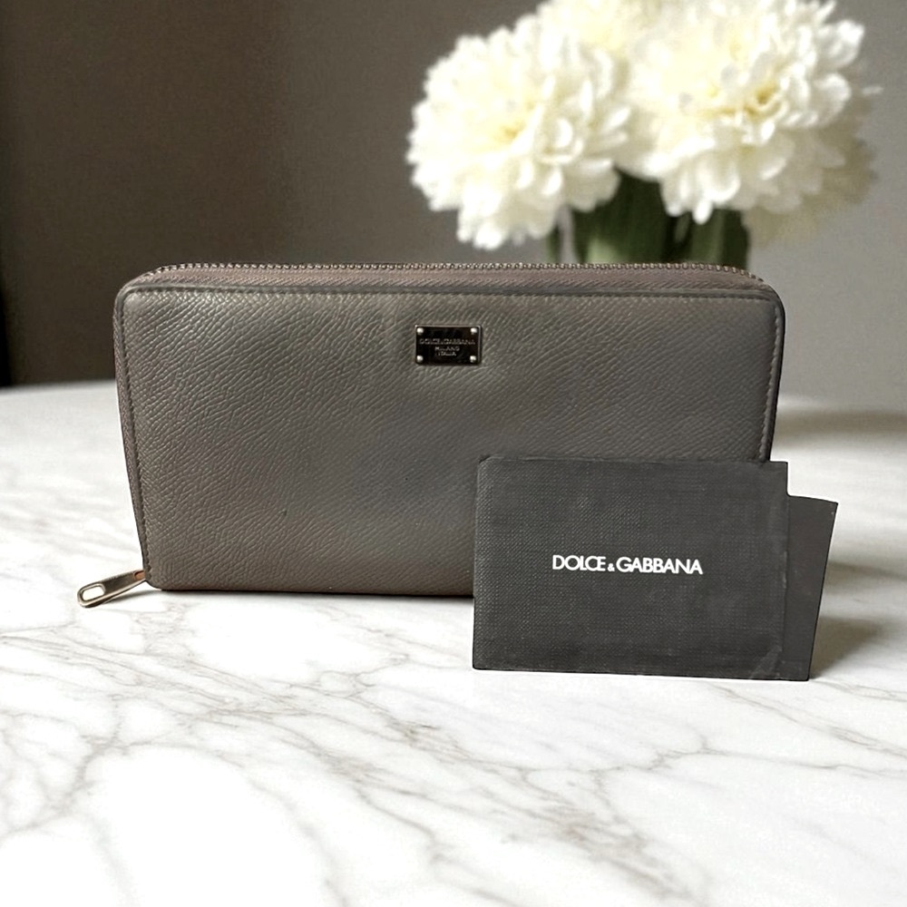 DOLCE & GABANNA Leather Continental Zippy Wallet
